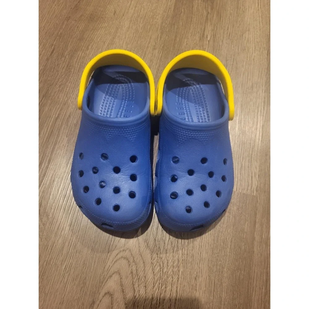 Crocs Classic Blue UCLA Size XS W 4-5 Bruins Slide Clog Sandals